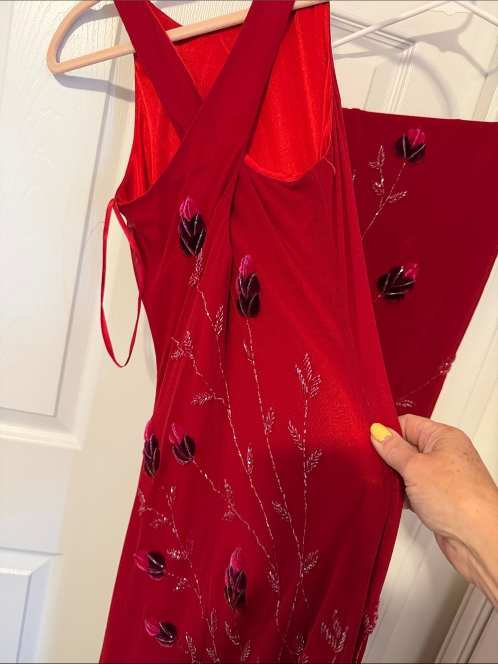 Cache Red Sheer Evening dress & Wrap with Subtle beaded & velvet embellishments - Picture 5 of 11